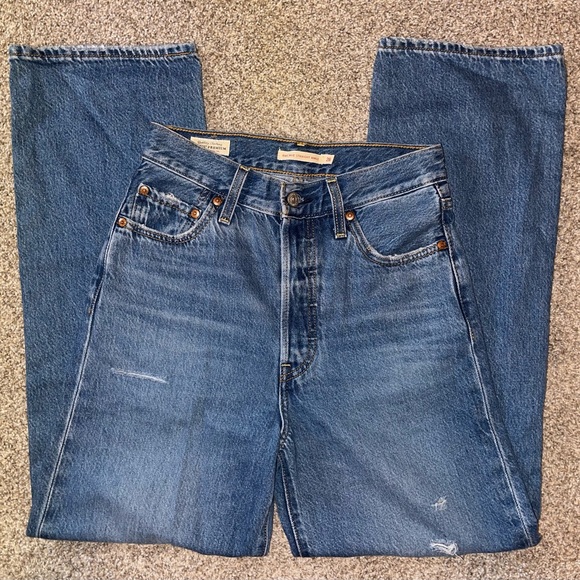 Levi’s Ribcage Straight Ankle Jeans - Picture 4 of 4
